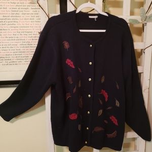 Grandma Style Sweater with Leaves